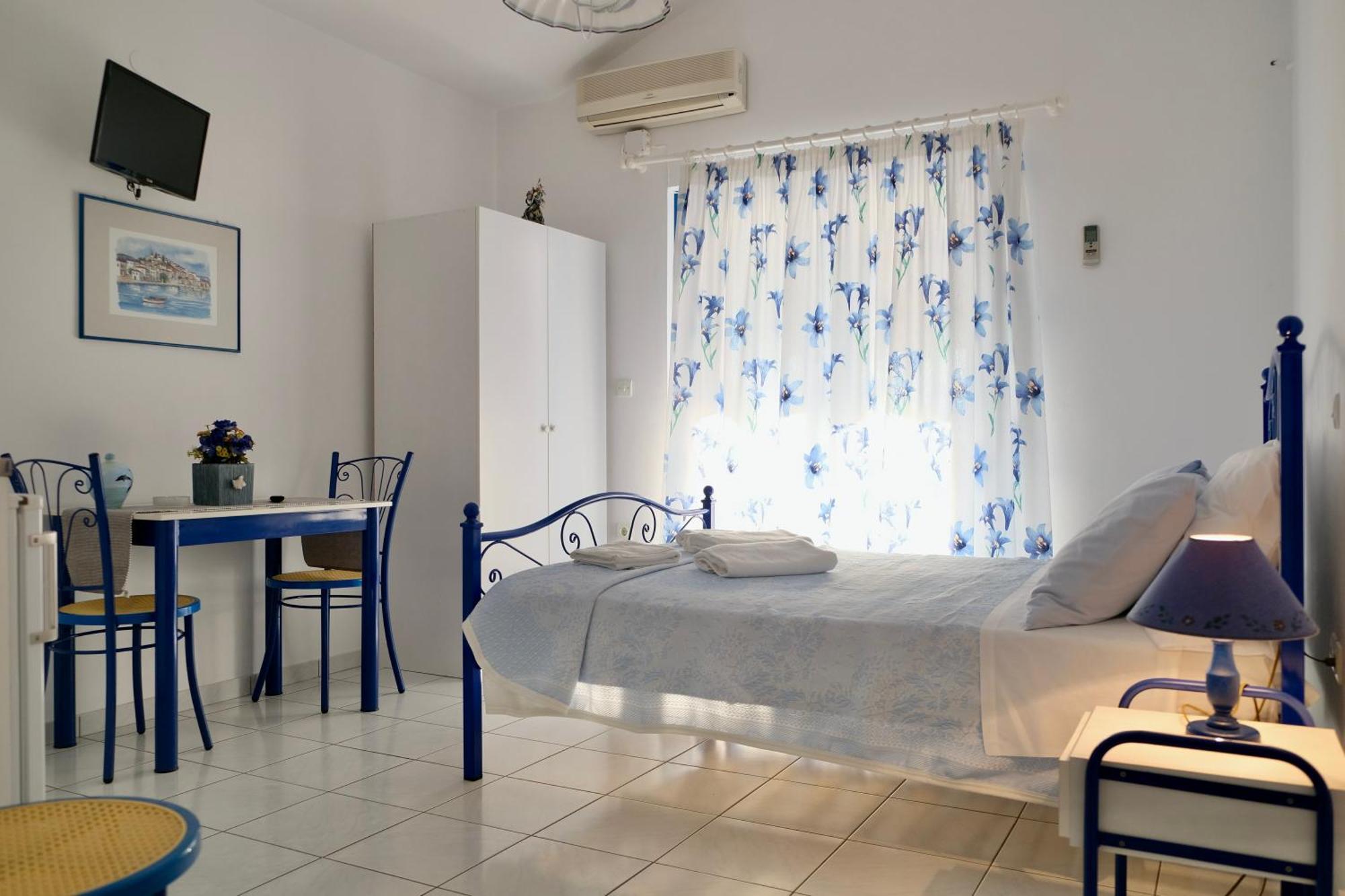 Leventis Apartments Roviész Kültér fotó