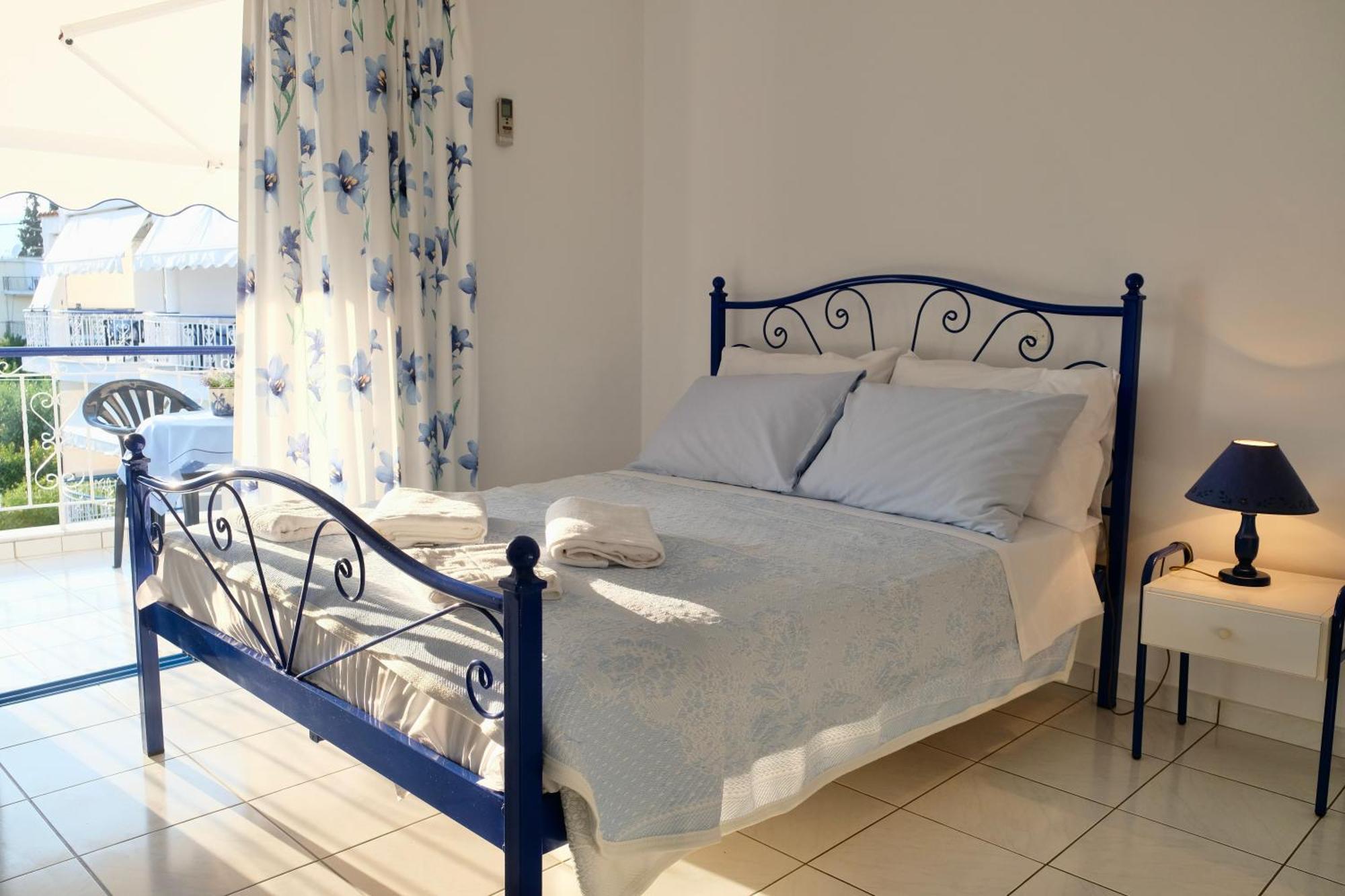 Leventis Apartments Roviész Kültér fotó