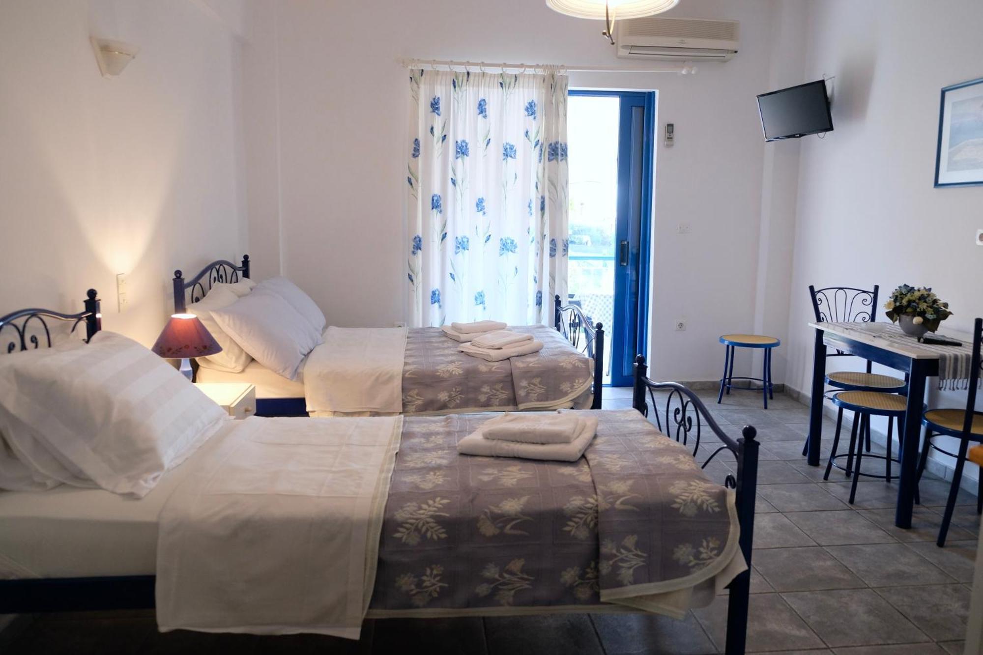 Leventis Apartments Roviész Kültér fotó