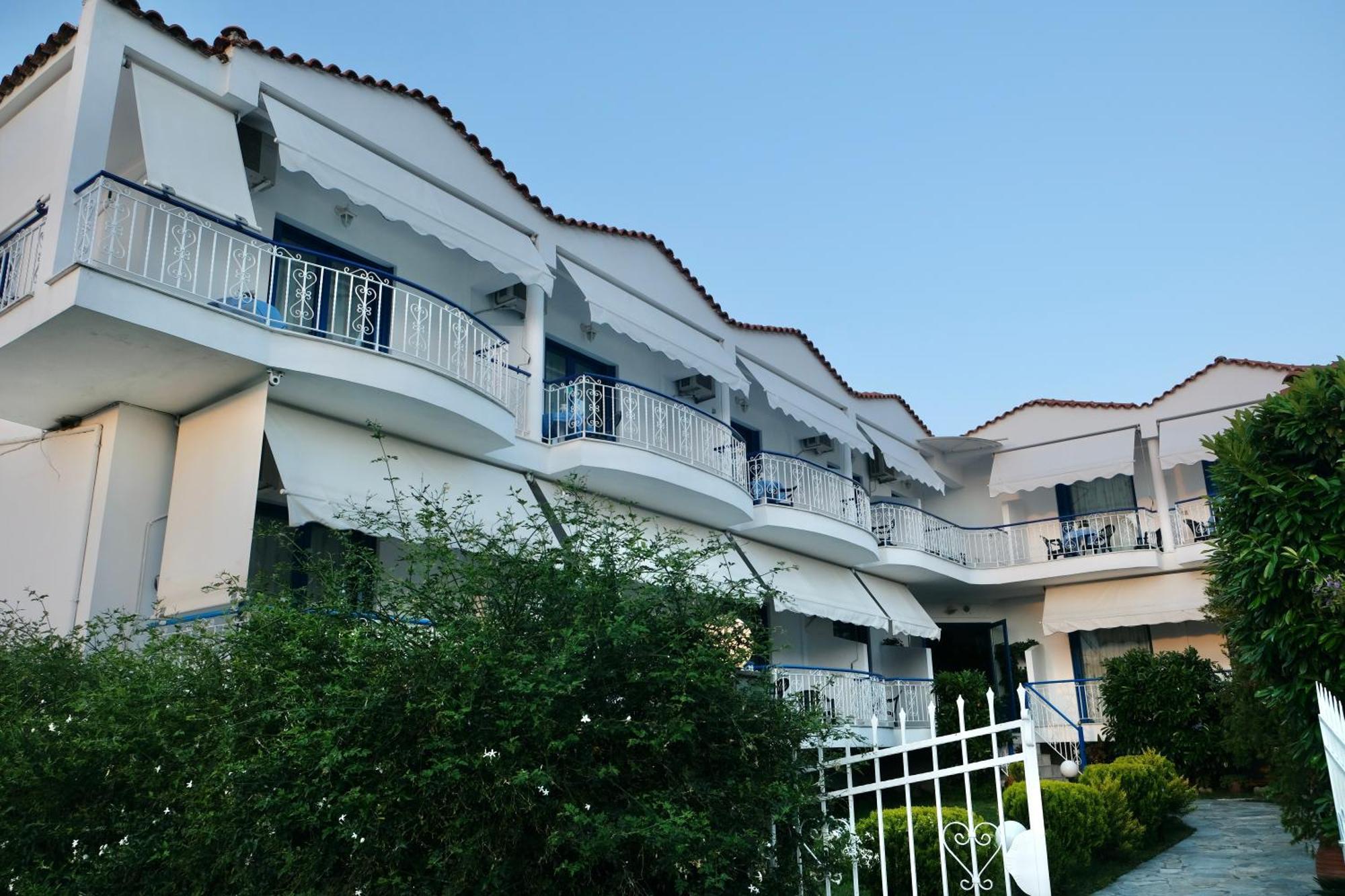 Leventis Apartments Roviész Kültér fotó