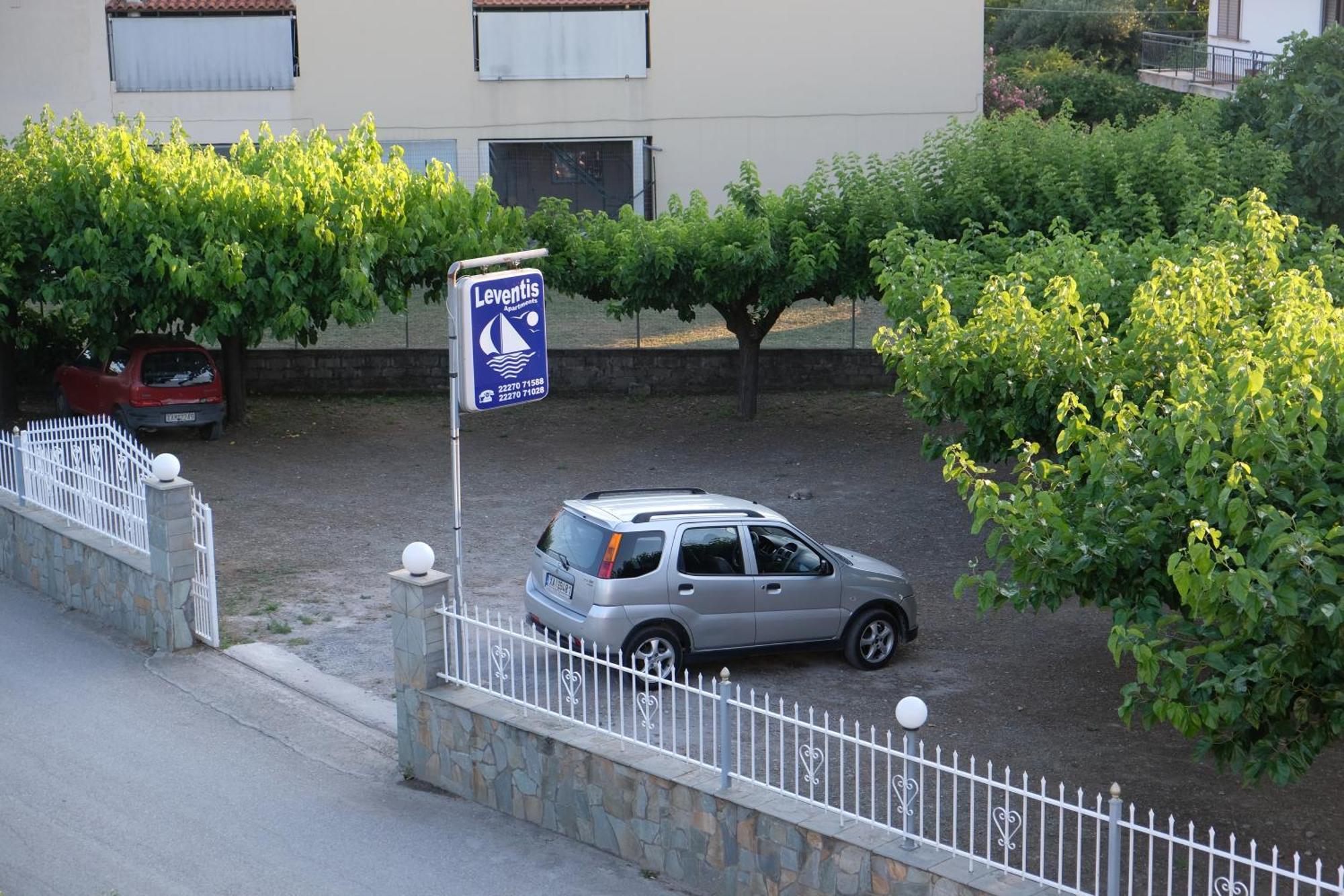 Leventis Apartments Roviész Kültér fotó